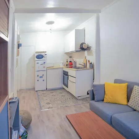 Charming Cozy Near Gare De L'est *